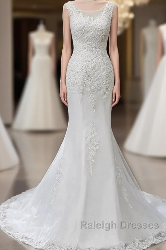 Lace Round Neck Sleeveless Trumpet Wedding Dress Main image