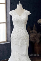 Lace V-Neck Cap Sleeve Trumpet Wedding Dresses