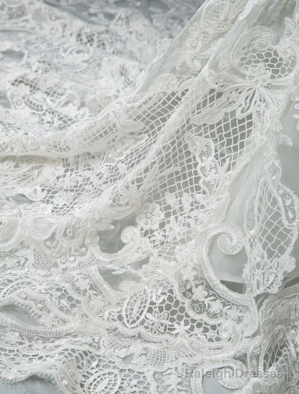 Lace Wedding Dress Mermaid Sweetheart Strapless Sleeveless Floor Length With Train Bridal Dresses