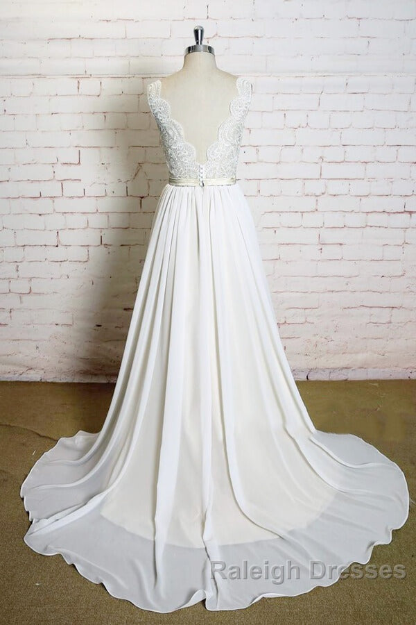 Latest Long A-line V-neck Lace Chiffon Wedding Dress Secondary image