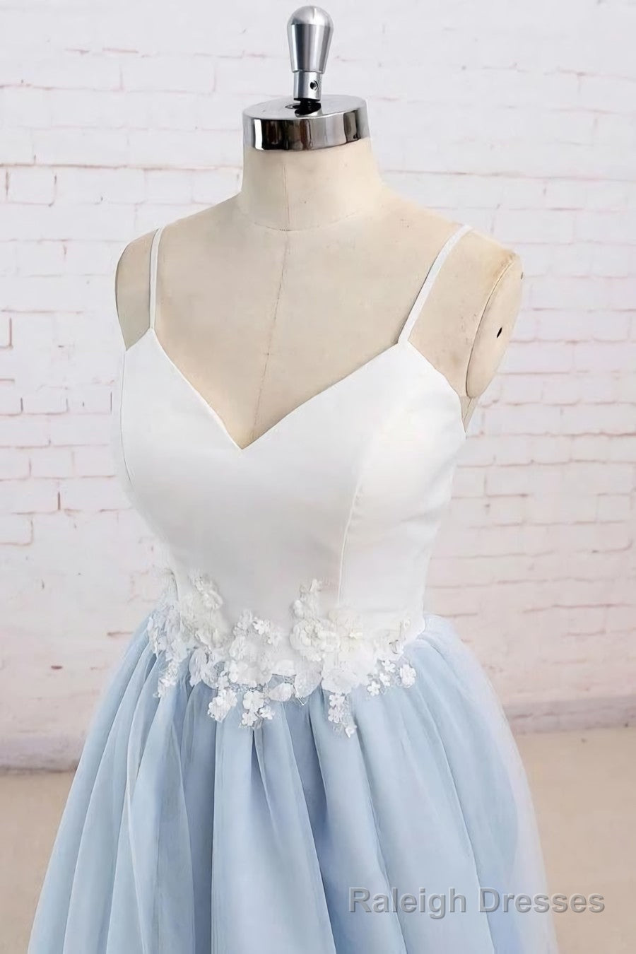 Light Blue Tulle Simple Spaghetti Straps Sweep Train Backless Prom Dress