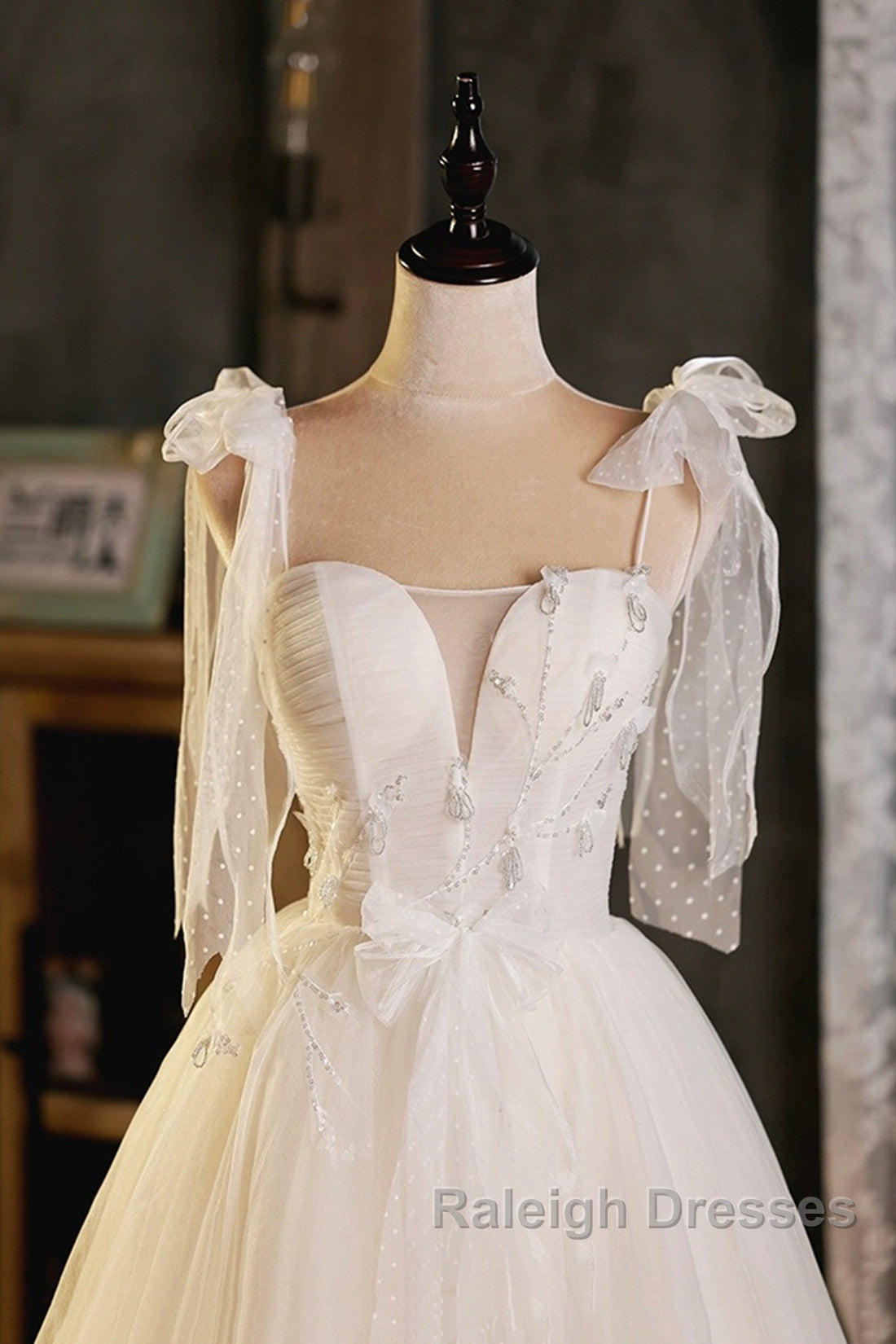 Light Champagne Spaghetti Strap Short Prom Dress, Cute A-Line Tulle Evening Party Dress