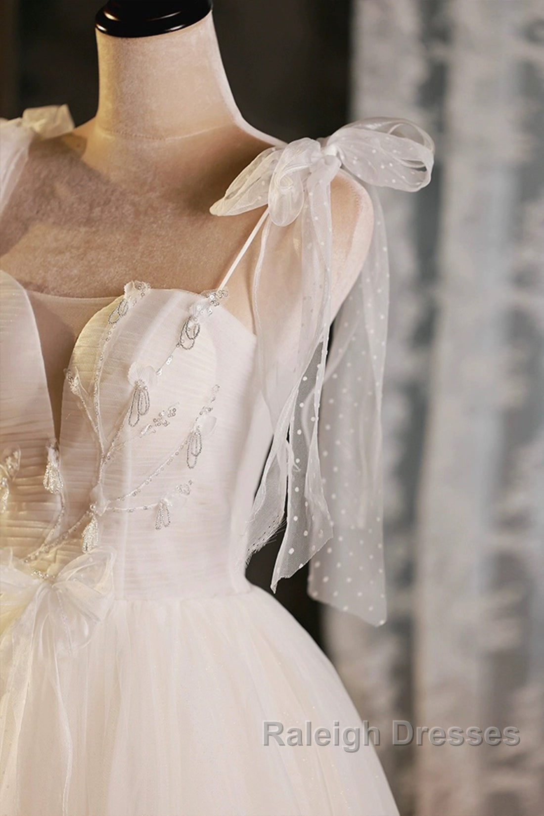 Light Champagne Spaghetti Strap Short Prom Dress, Cute A-Line Tulle Evening Party Dress