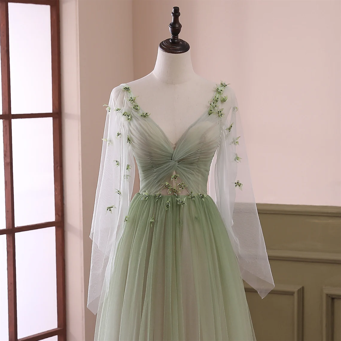 Light Green Long Sleeves Gradient Tulle Prom Dresses Green Floor Length Prom Dresses Secondary image
