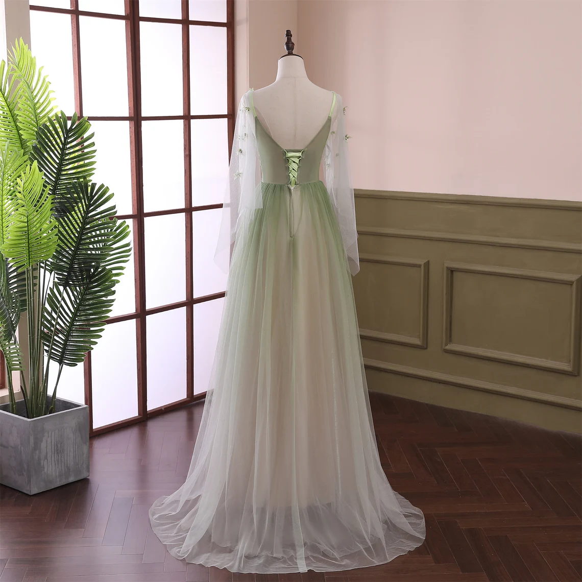 Light Green Long Sleeves Gradient Tulle Prom Dresses Green Floor Length Prom Dresses