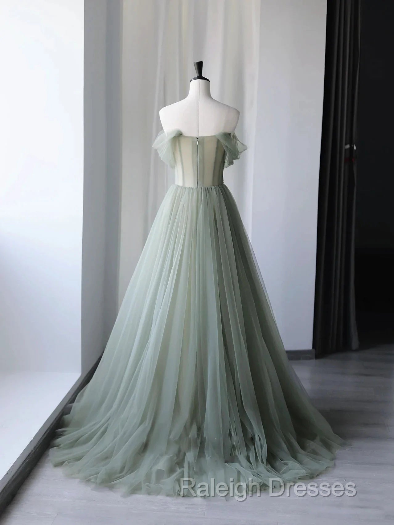 Light Green Sweetheart Beaded And Flowers Party Dress, Tulle Green Formal Dress Secondary image