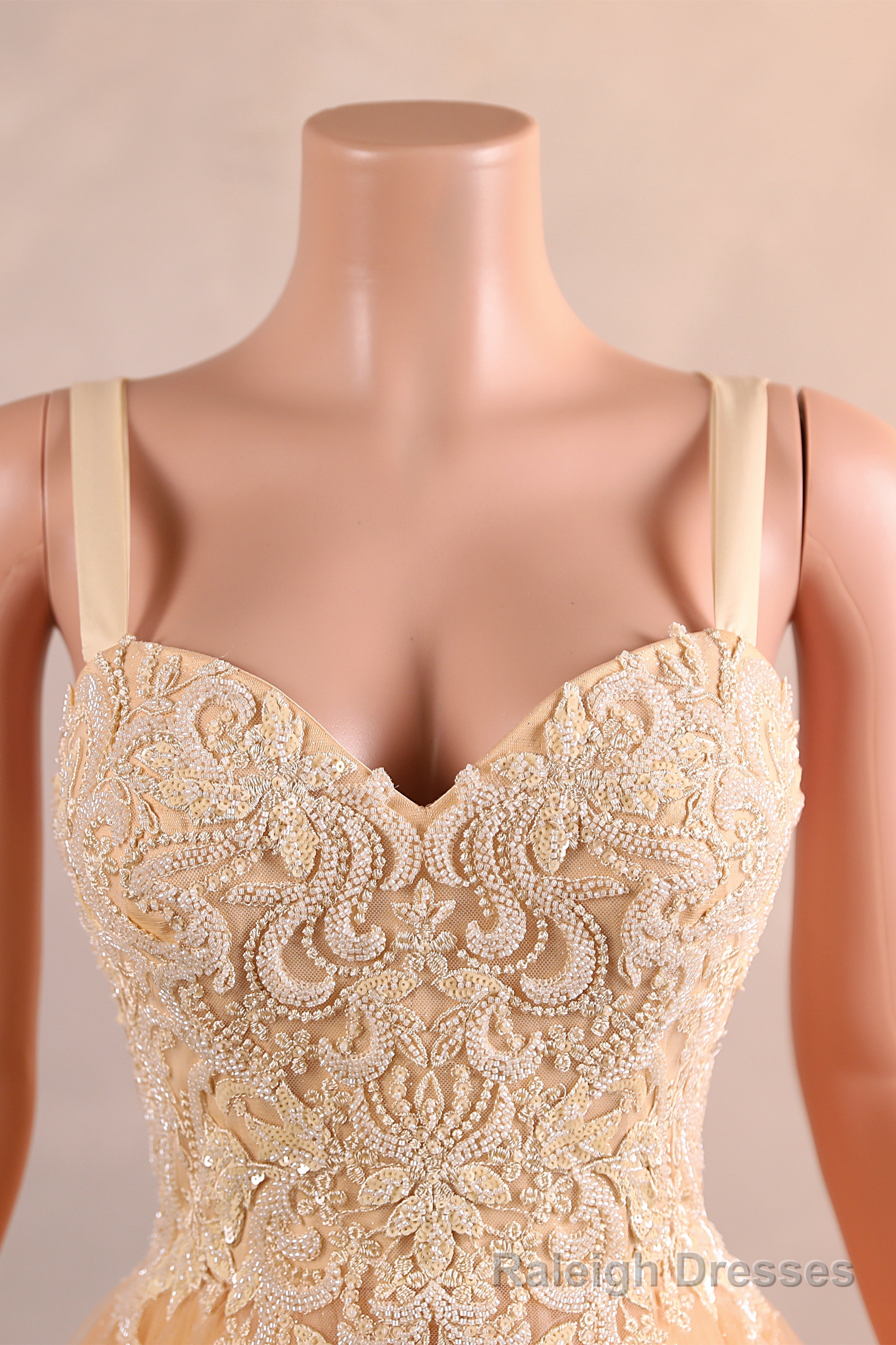 Light Orange Quinceanera Dresses Beaded Appliques A-line Tulle Long Ball Gowns Prom Dresses