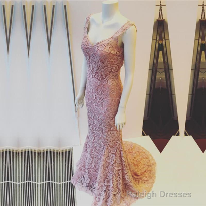 Light Pink V-Neck Open Back Lace Mermaid Evening Dresses