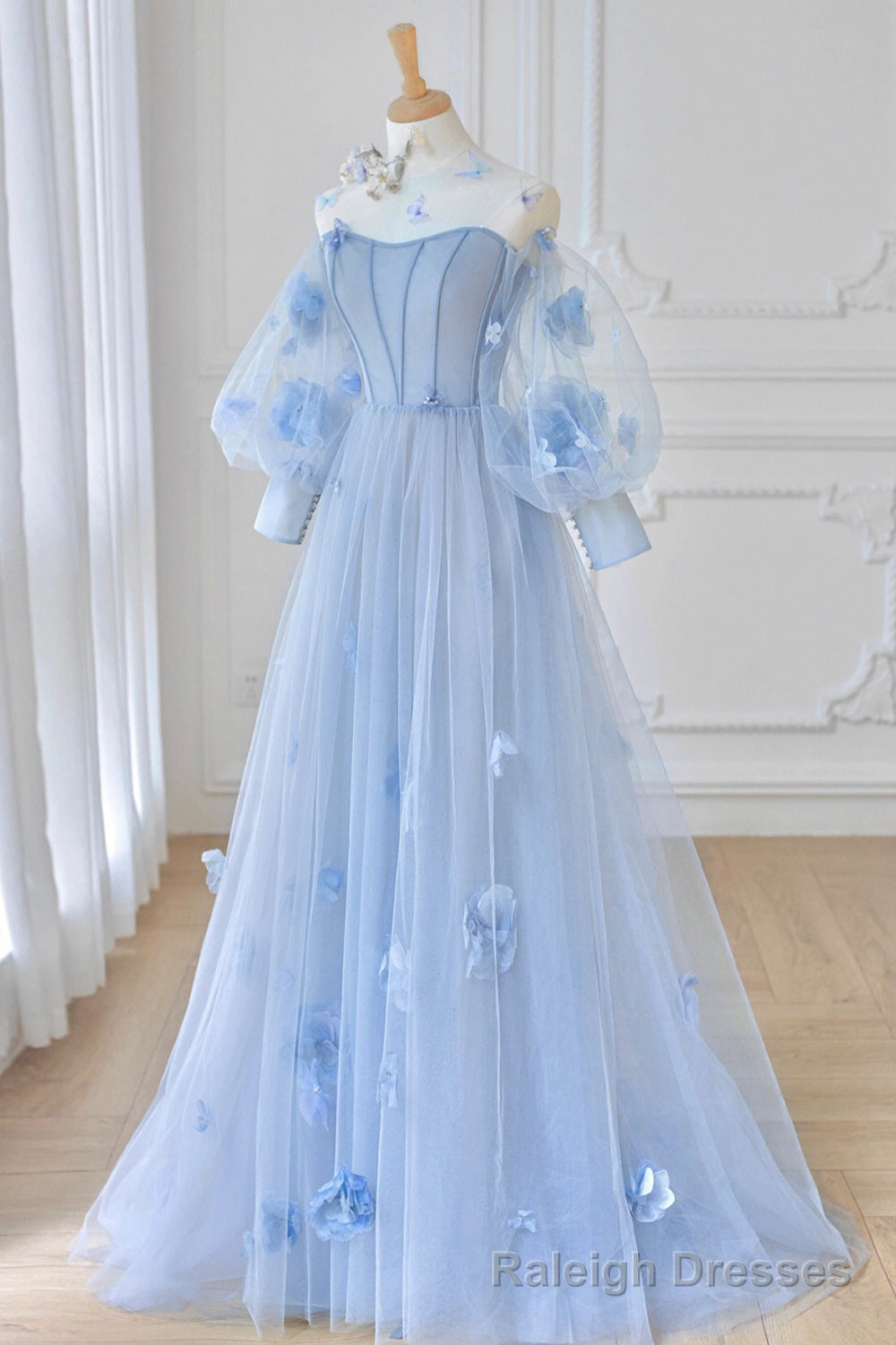 Blue Tulle Long Sleeve Prom Dresses, Cute A Line Prom Dresses with Applique