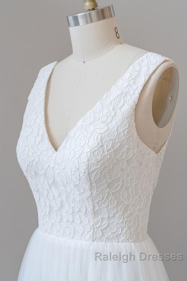 Long A-line Open Back V-neck Lace Tulle Wedding Dress