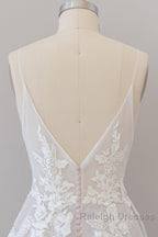 Long A Line Spaghetti Strap Lace Appliques Tulle Backless Wedding Dresses