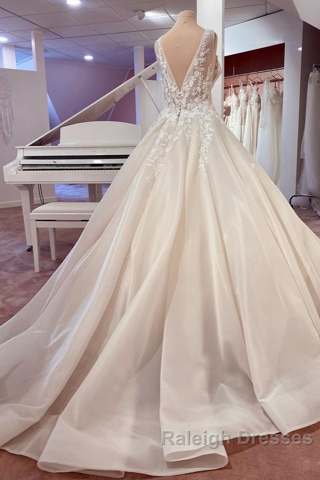 Long A Line Sweetheart Appliques Lace Backless Wedding Dresses Secondary image