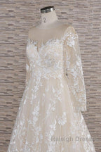 Long A-line Sweetheart Applqiues Tulle Wedding Dress with Sleeves