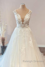Long A Line Sweetheart Floral Lace Tulle Wedding Dresses