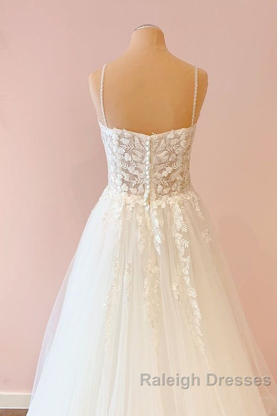 Long A-Line Sweetheart Tulle Appliques Lace Wedding Dress