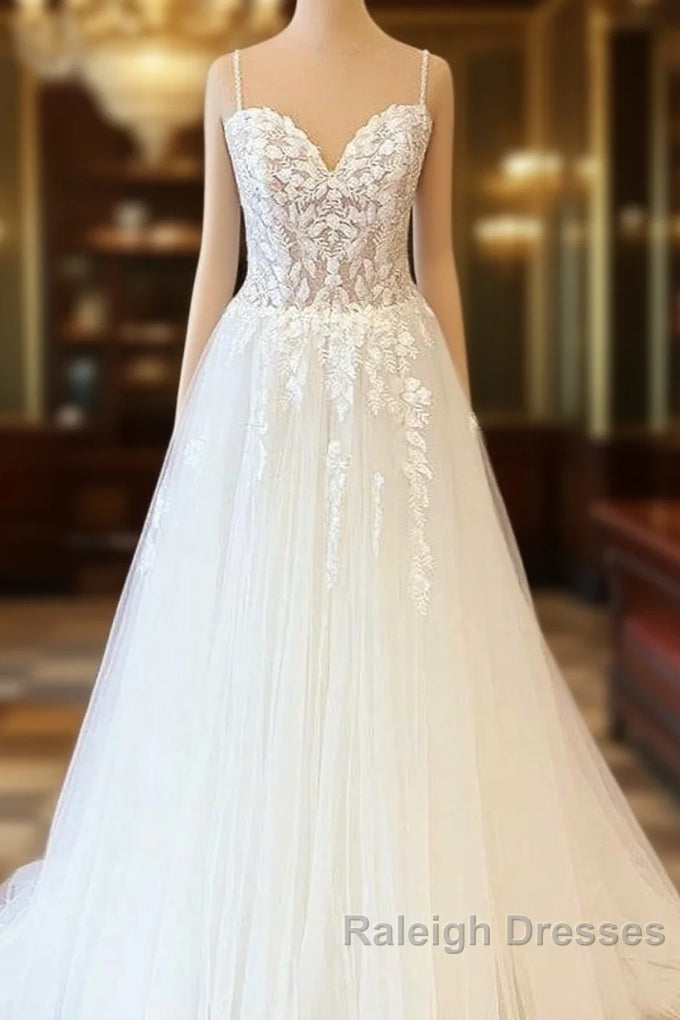 Long A-Line Sweetheart Tulle Appliques Lace Wedding Dress Main image