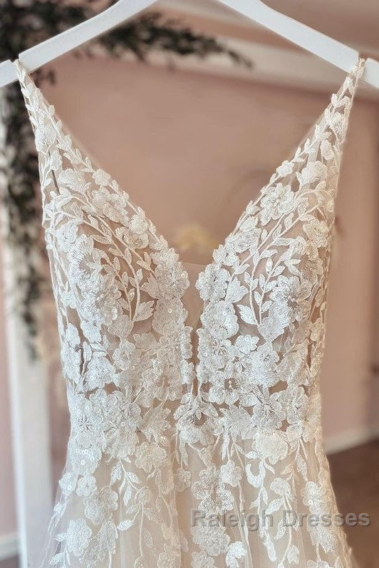 Long A Line Tulle Appliques Lace Spaghetti Straps V Neck Backless Wedding Dresses