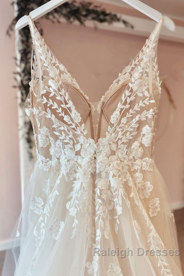 Long A Line Tulle Appliques Lace Spaghetti Straps V Neck Backless Wedding Dresses