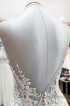 Long A Line Tulle Sleevless Ruffles Jewel Wedding Dresses With Lace Appliques
