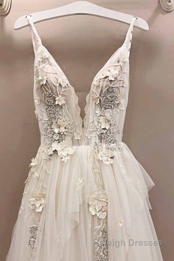 Long A Line Tulle V Neck Lace Applique Wedding Dress Secondary image