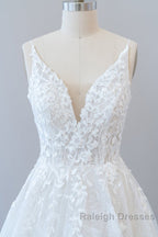 Long A-line V-neck Open Back Appliques Lace Tulle Wedding Dress