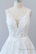 Long A Line V Neck Open Back Appliques Lace Tulle Wedding Dresses