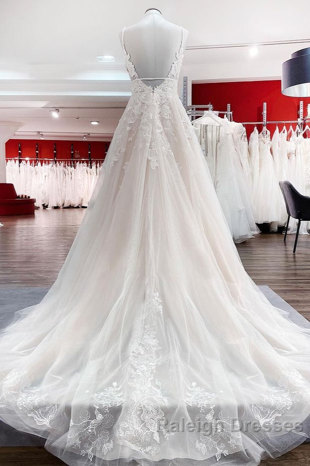 Long A Line V Neck Tulle Sleeveless Appliques Lace Backless Wedding Dresses Secondary image