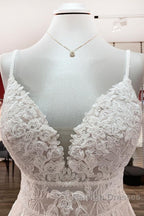 Long A Line V Neck Tulle Sleeveless Appliques Lace Backless Wedding Dresses