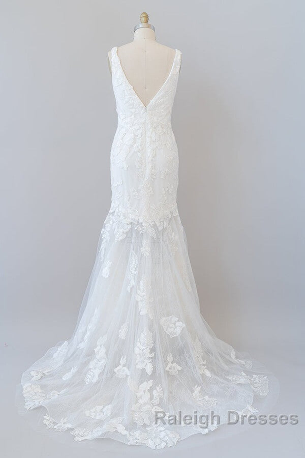 Long Mermaid V Neck Appliques Tulle Lace Wedding Dresses Secondary image
