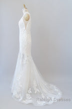 Long Mermaid V-neck Appliques Tulle Lace Wedding Dress