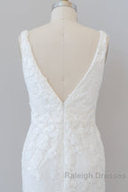 Long Mermaid V Neck Appliques Tulle Lace Wedding Dresses