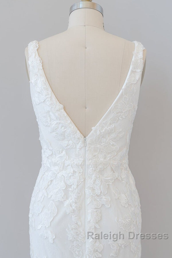 Long Mermaid V Neck Appliques Tulle Lace Wedding Dresses