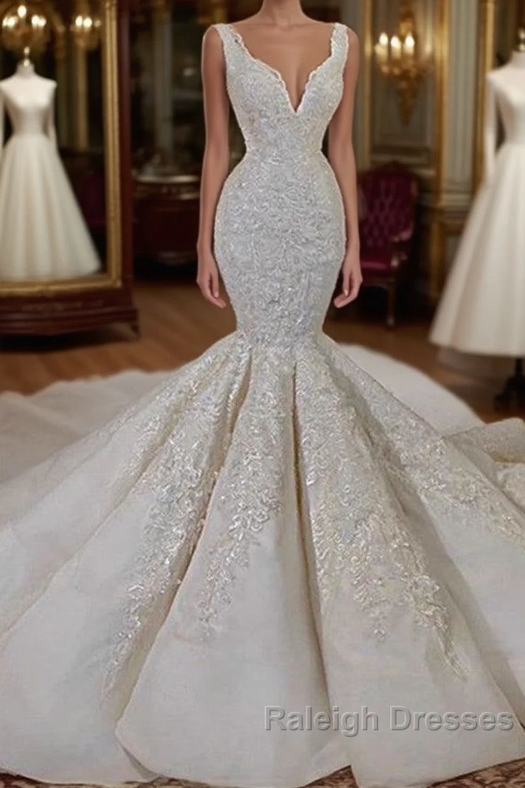Long Mermaid V Neck Lace Wedding Dresses Main image