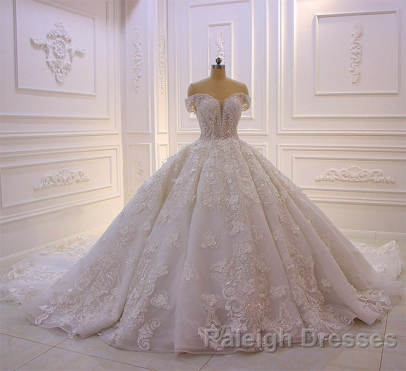 Long Princess Sweetheart Off-the-Shoulder Backless Appliques Lace Ruffles Tulle Wedding Dress