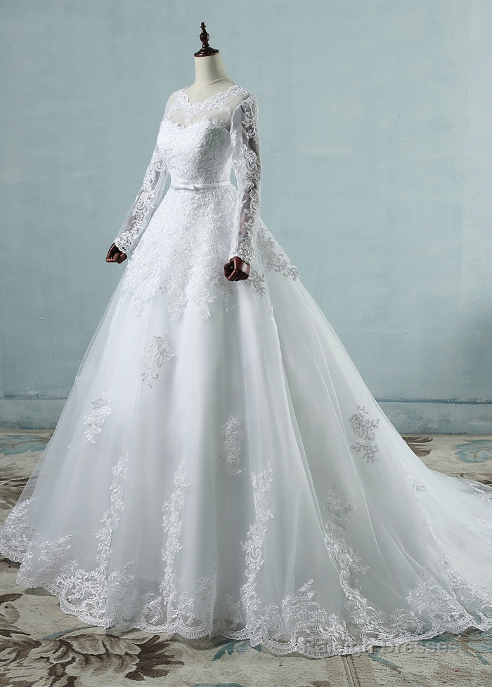 Long Sleeves Scoop Neck  Lace Wedding Dresses Secondary image