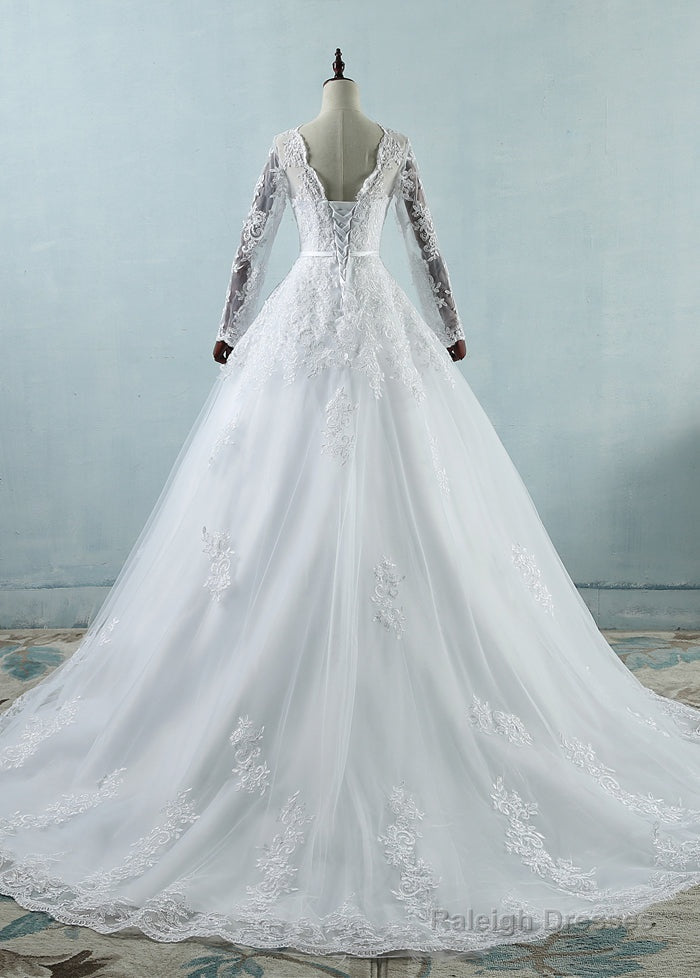 Long Sleeves Scoop Neck Lace Wedding Dress