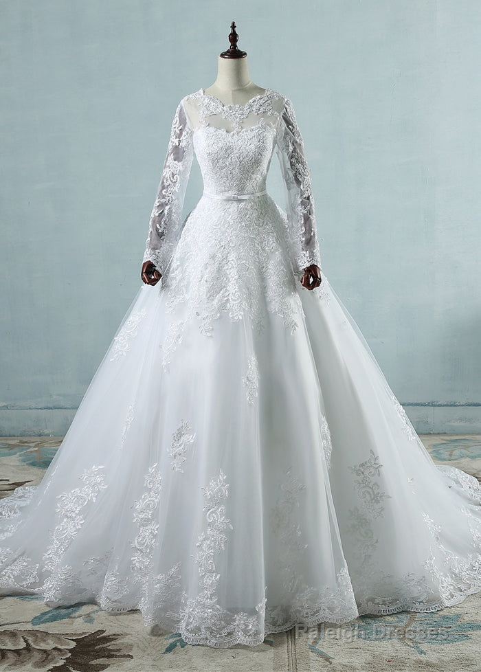 Long Sleeves Scoop Neck  Lace Wedding Dresses Main image