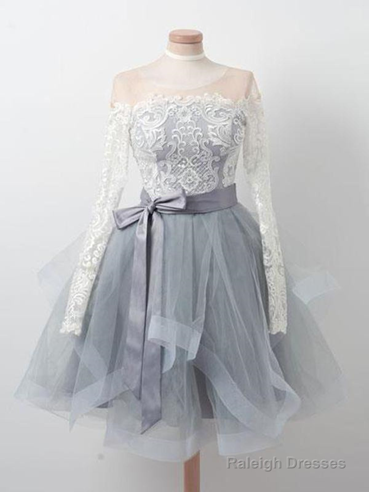 Long Sleeves Short Gray Prom Dresses With White Lace Long Sleeves Short Lace Graduation Homecoming Dress