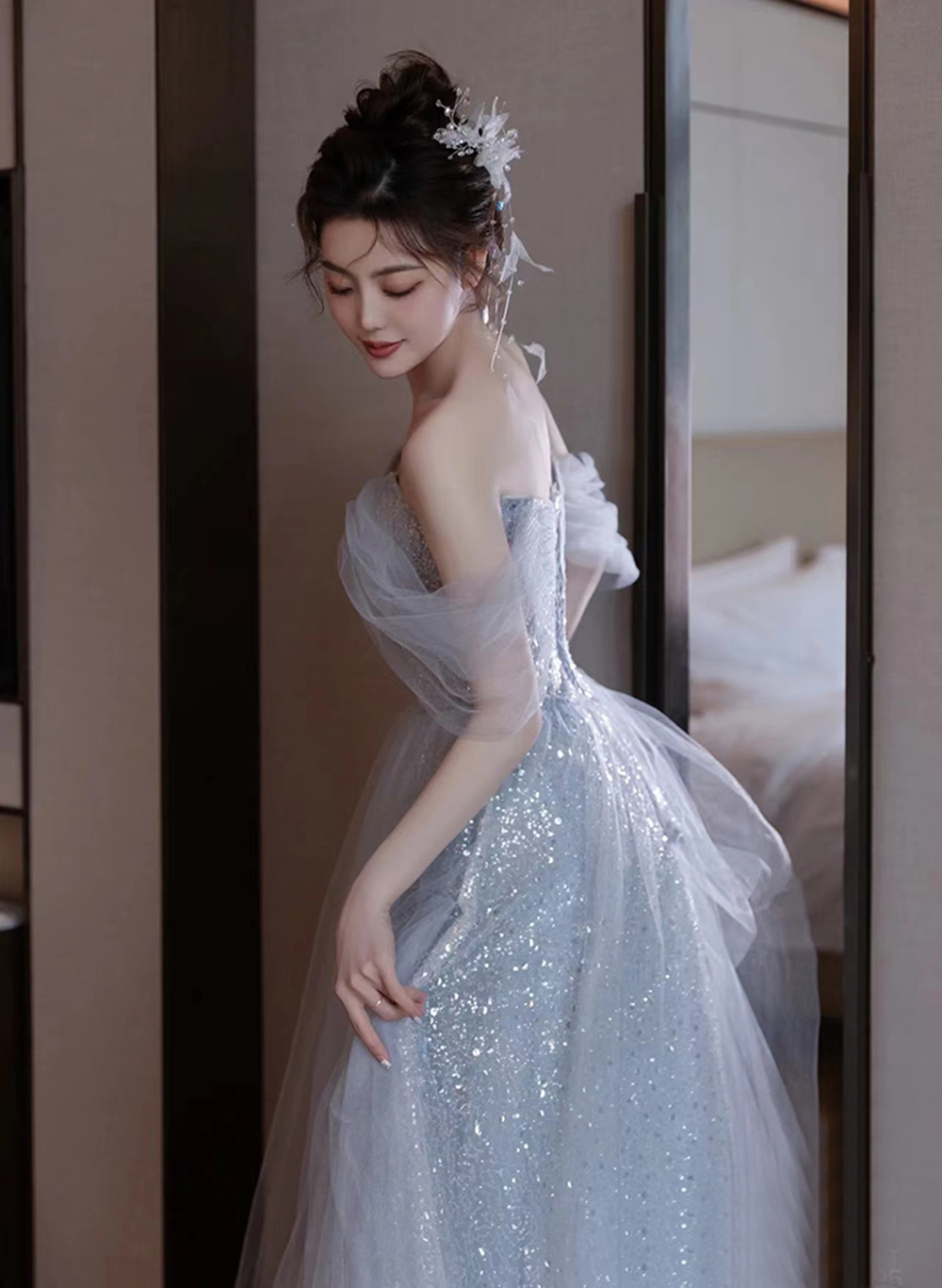 Lovely Blue Tulle Off Shoulder Beaded Prom Dresses A-Line Tulle Blue Wedding Prom Dresses