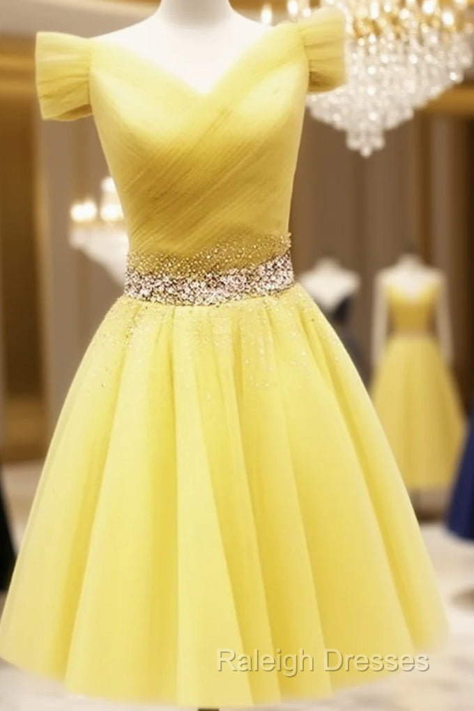 Lovely Light Yellow Short Tulle Off Shoulder Homecoming Dress Main image