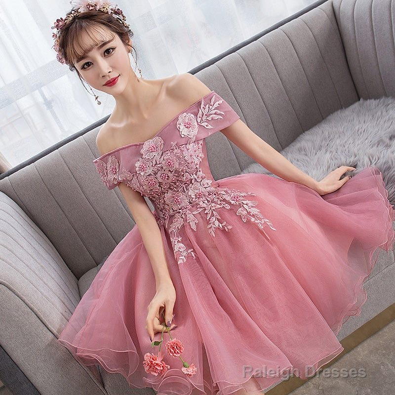 Lovely Pink Lace Applique Off Shoulder Cute Prom Dresses Homecoming Dresses Short Prom Dresses