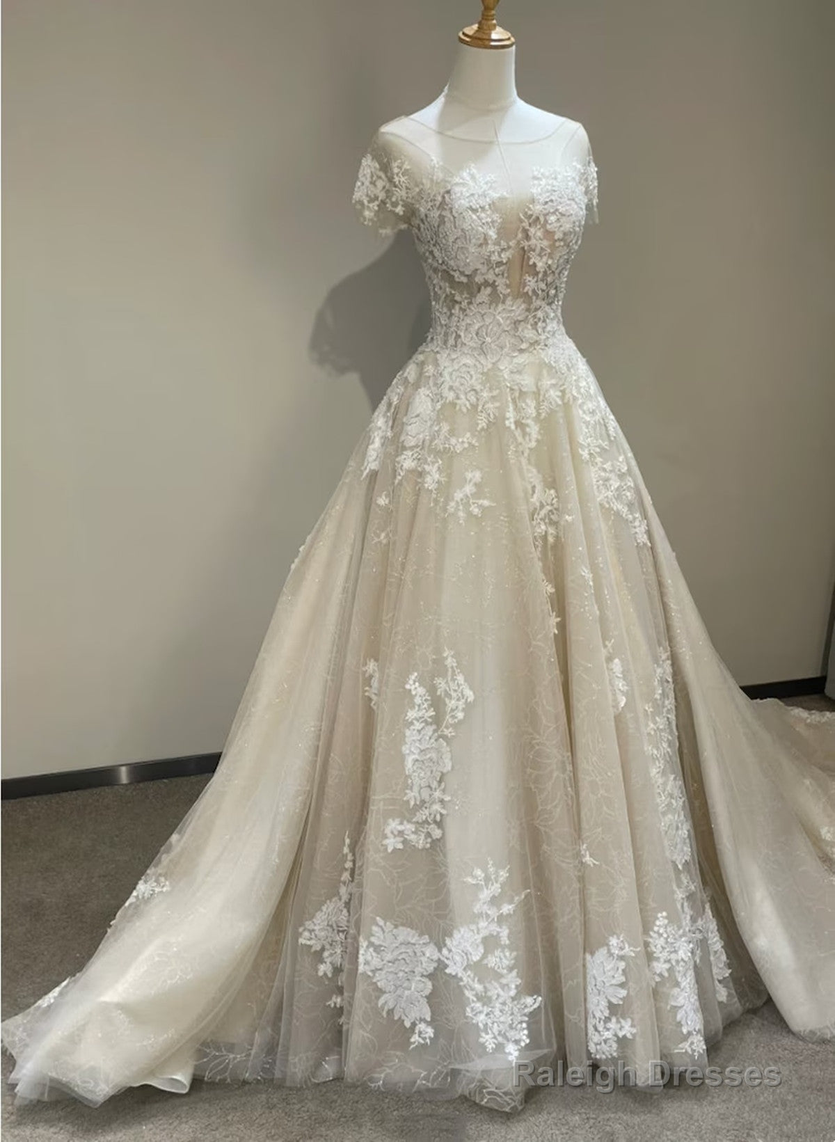 Lovely Round Neckline Tulle With Lace Applique Wedding Prom Dresses Tulle Wedding Dresses