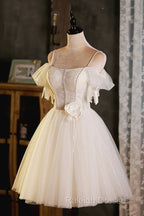 Lovely Spaghetti Strap Tulle Short Prom Dresses Light Champagne A-Line Prom Dresses