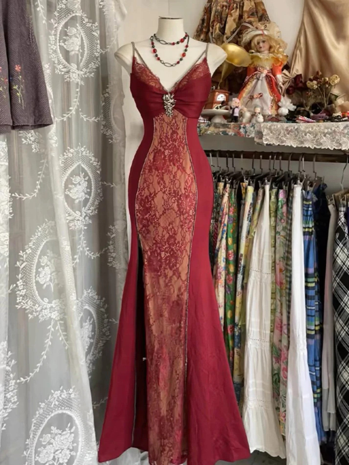 Lovely V-Neckline Straps Spandex With Lace Prom Dresses Long Prom Gown With Leg Slit