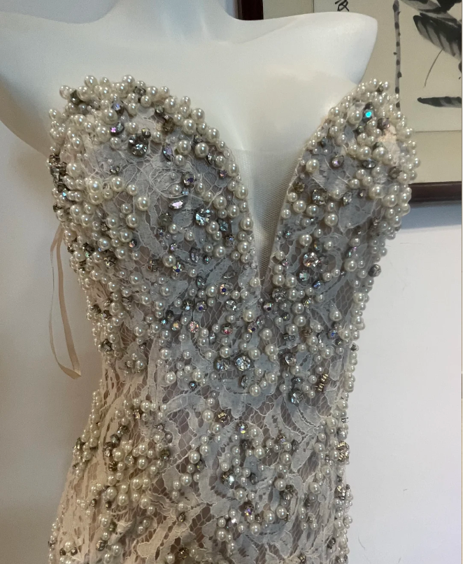 Luxurious And Elegant Sweetheart Neckline Pearl Rhinestone Lace Mermaid Long Formal Prom Dress