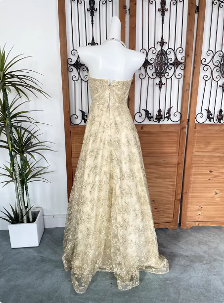 Luxurious Champagne Gold A-Line Strapless Embroidered Lace Tulle Long Formal Prom Dress
