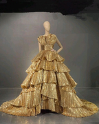 Luxurious Gold Strapless Pleated Irregular Neck Layered Prom Dresses Ball Gowns Quinceanera Prom Dresses