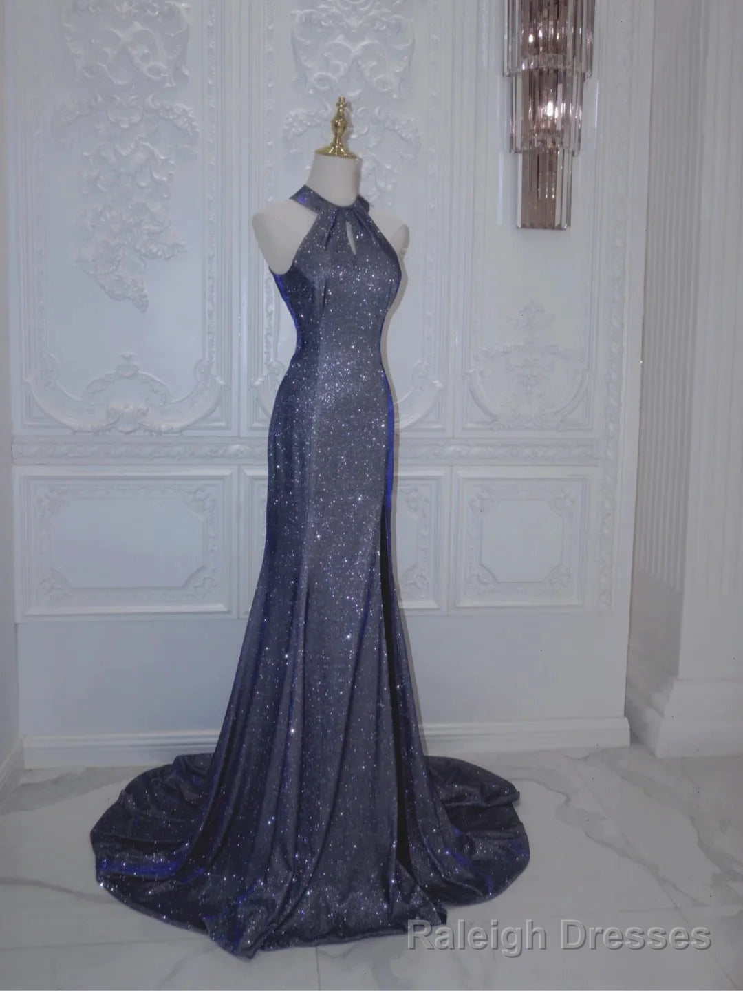 Luxurious Navy Blue Long Evening Gown Mermaid Halter Neck Backless Party Dress Main image