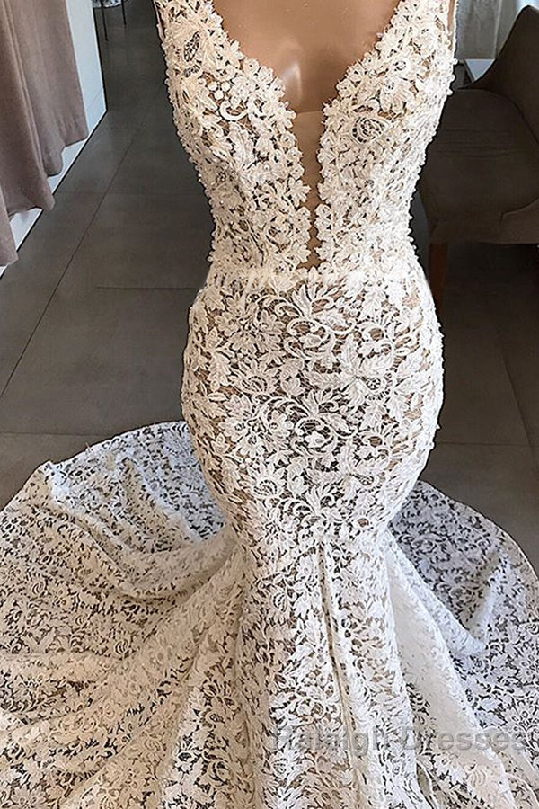 Luxurious Plunging V neck Mermaid Lace Wedding Dress Romantic Bridal Gowns for Garden Wedding