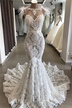Luxurious White Hollow Sweetheart Open Back Lace Long Wedding Dress With Fur Neckline